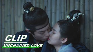 Kiss! Xiao Duo Sneakily Kisses Yinlou While She's Asleep | Unchained Love EP15 | 浮图缘 | iQIYI