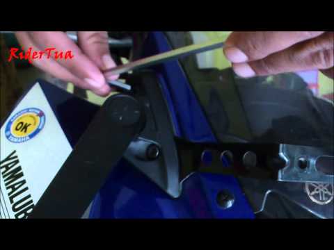 Video: Bagaimana cara melepas braket plat nomor depan?