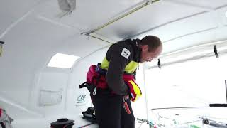 Transfer of Kevin Escoffier | Onboard video - Jean LE CAM | YES WE CAM! (2)