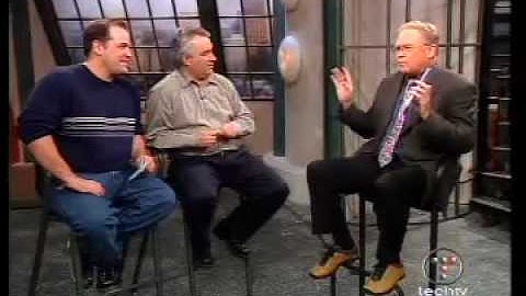 John C. Dvorak - new system MorphOS PPC [ TechTV 2004  ]