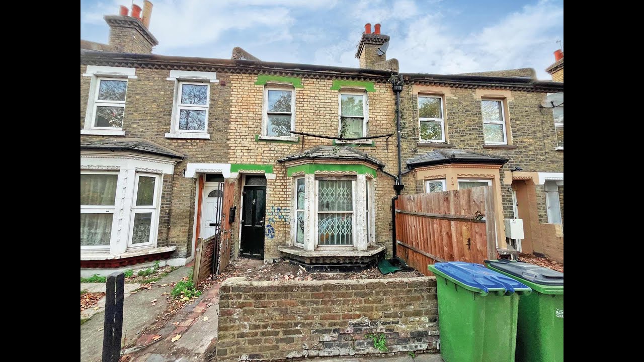 8 Farmdale Road, London, SE10 0LS