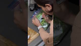 אבקת סלרי ביתית במייבש מזון