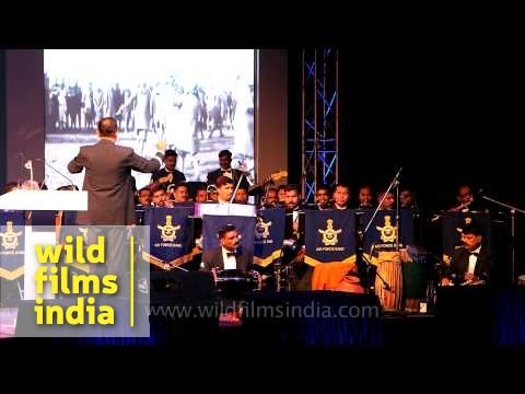 Indian Air Force Band Plays Aye Mere Watan Ke Logon Youtube