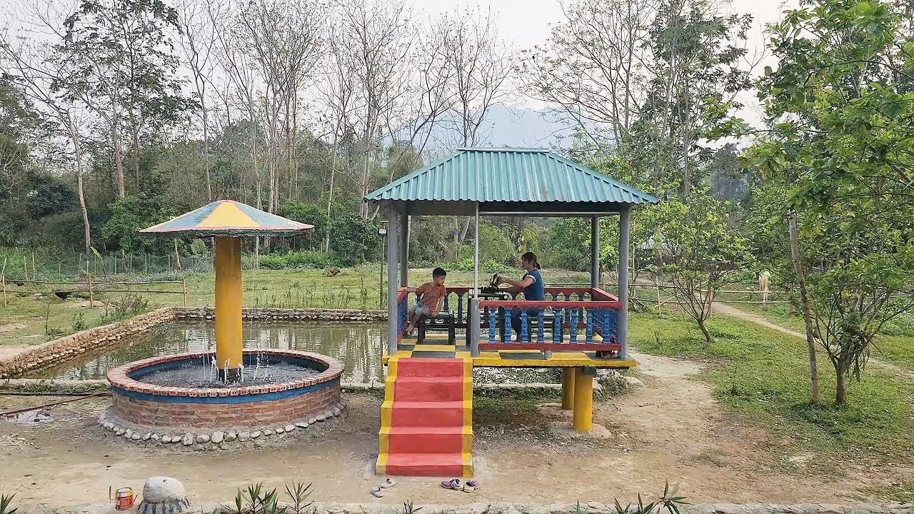 Single Girl Builds Cabin and Bamboo Table Chairs By Herself