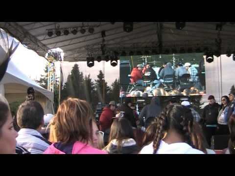 Black Wolf Singers, Innu Nikamu, le 7 août 2016 [3/4] - YouTube