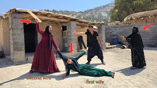 Download Lagu The monster returns home, can the husband bring peace to the house? MP3 Download Lagu The monster returns home, can the husband bring peace to the house? MP3
