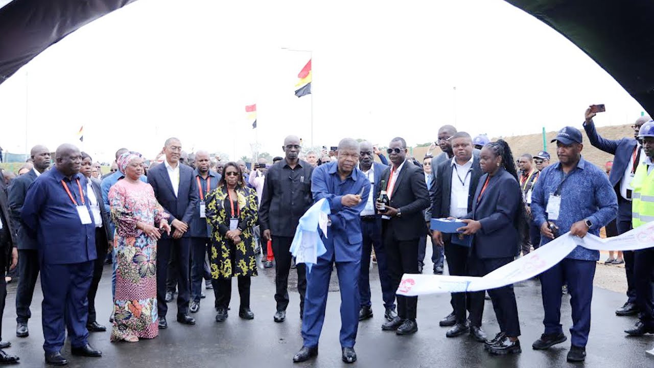 Angola inaugura primeira Fábrica de Gás Natural Não Associado