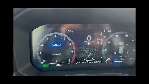 Using and customizing the instrument cluster in a new Toyota