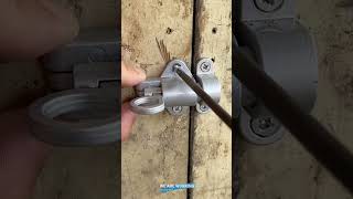 🔒 Self-Locking Barrel Bolt with Automatic Latching Action