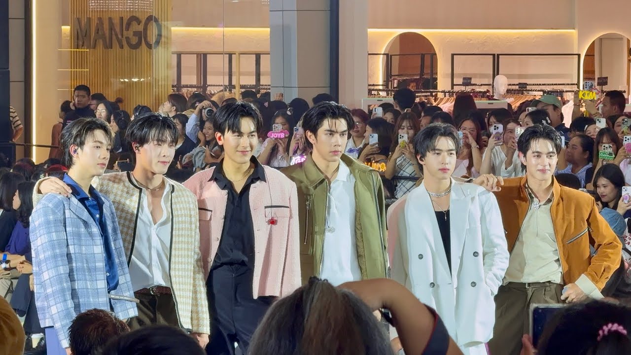PROXIE - Kiss Kiss, สถานะเบลอ, Crush โชว์พิเศษในงาน Thailand Graduate Fashion Week | Sep 28, 2025