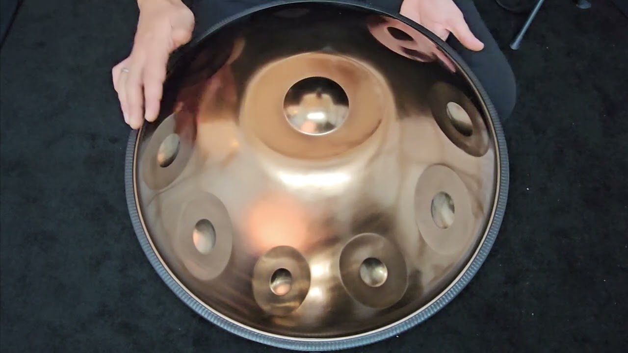Handpan - Sound Sculpture 9+1+2 Klangbeispiel - YouTube