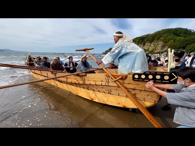 アイヌ民族の海洋船「イタオマチプ」 復元し小樽で進水式 - YouTube