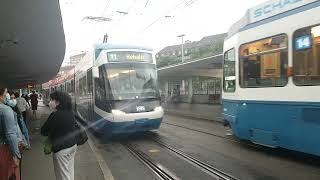 Eine VBZ Be 5/6 Cobratram bei der Einfahrt auf der Linie 11 nach Rehalp in Zürich, Bahnhofquai/HB.