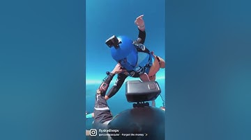 skydiving is awesome... watch this! #wow #peopleareawesome #funny #skydive #mexico