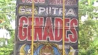 Atraksi barong sai-bersama sang putra genades