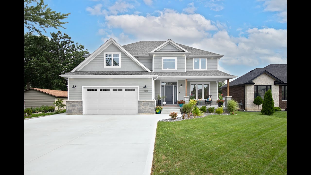 SOLD 1555 OUTRAM, LASALLE, ON CANADA YouTube