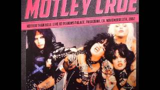 MOTLEY CRUE  Running wild in the night