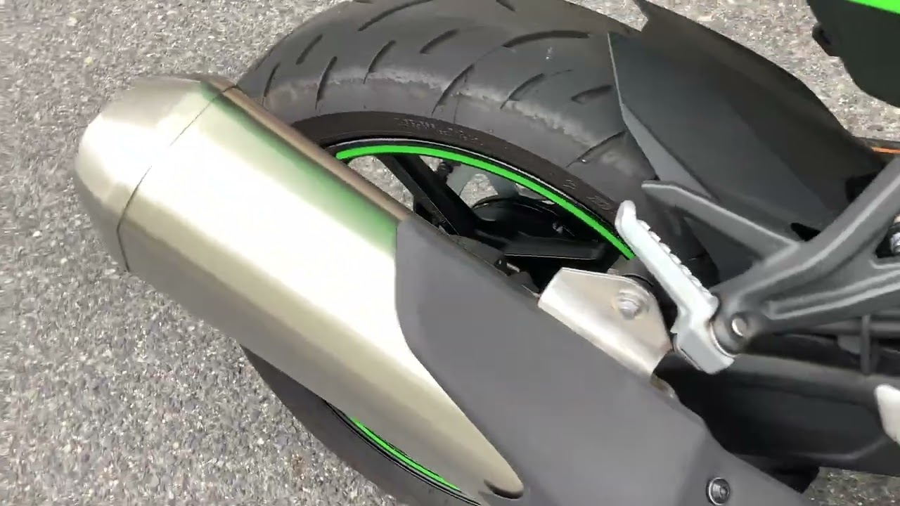 カワサキ ニンジャZX-4RR ABS スクリーン・マルチバー・前後ドラレコ