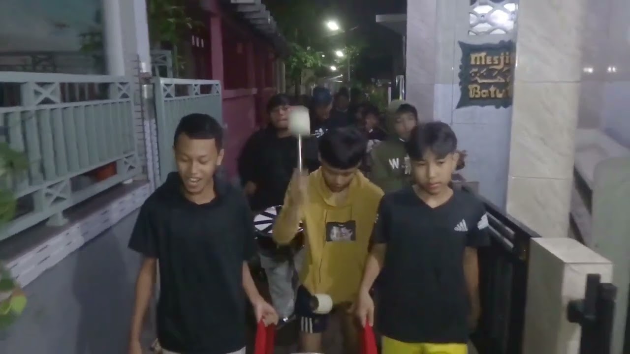 Lanjut Lagi Bangunin Sahur Mumpung Cerah