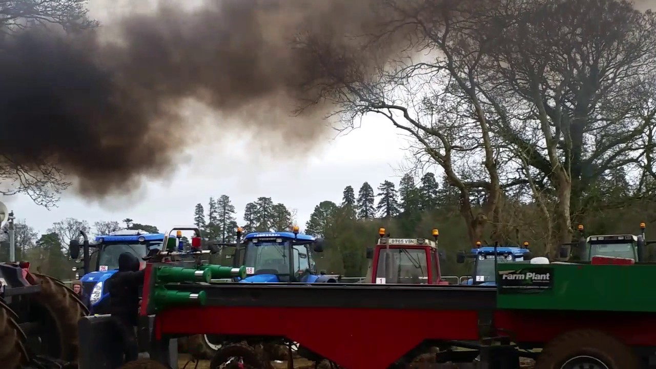 The grass lads at mullahead tractor pulling and ploughing match 2017