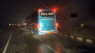 SCANIA BUS berjuang di tengah Hujan Lebat dan banjir!!!