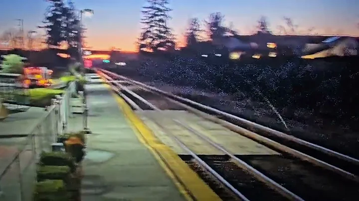 Possible apparition caught on live youtube cam.  Olympia, Washington-Steel Highway Railcams