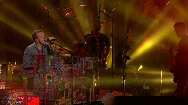 Coldplay - Fix You (Live in Madrid 2011)
