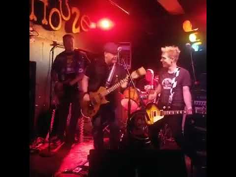 YouTube에서 The Scoffs - Hungry (Live) 보기 YouTube에서 The Scoffs - Hungry (Live) 보기