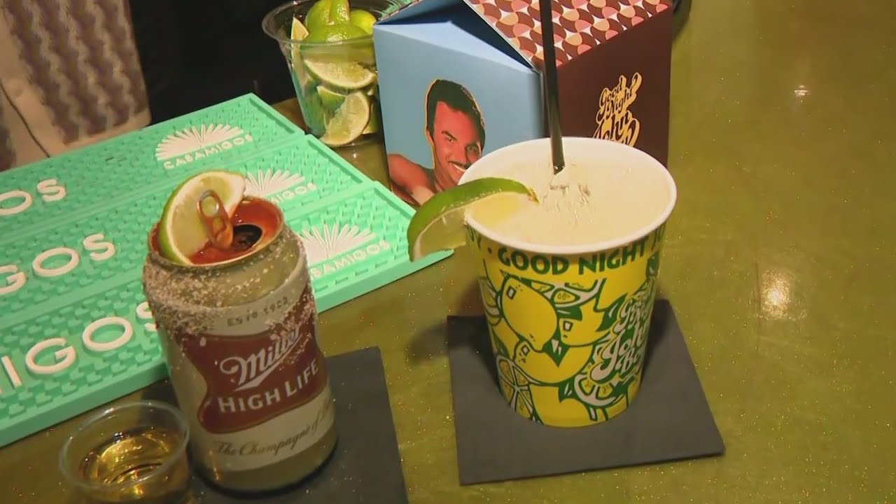 Weekend Break: Good Night John Boy - WGN Weekend Morning News at 9