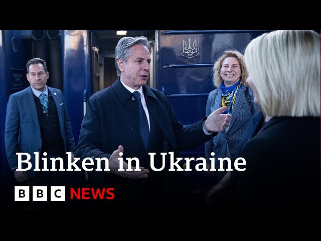 Antony Blinken arrives in Ukraine as Russian offensive mounts | BBC News class=