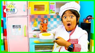 ryan pretend play cooking with kitchen play set and food toys