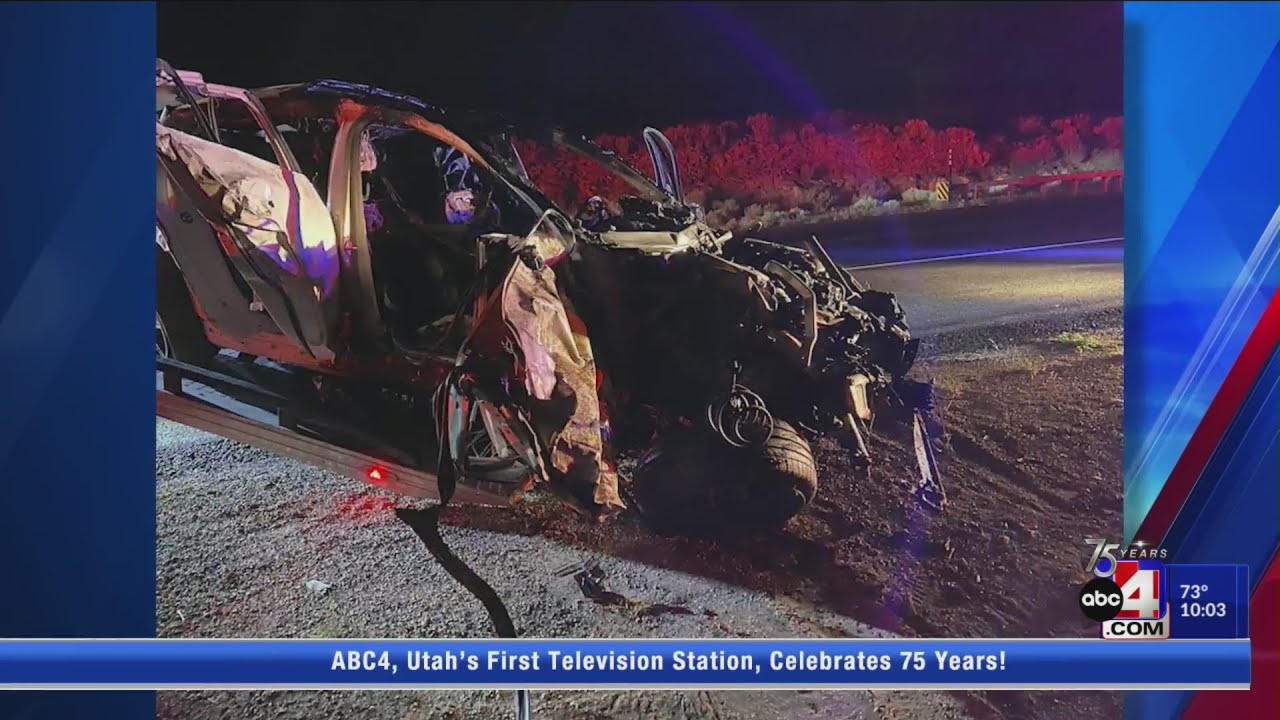 2 people rescued from burning vehicle after Apple Watch crash detection notified police