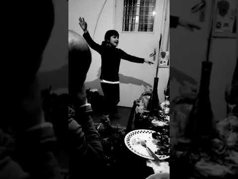 Моето романтично измислен танц с песен новият новогодишен микс на Емилия