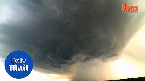 Amazing timelapse of supercell captured over Hanston, Kansas - Daily Mail