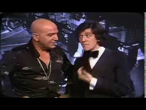 Video: Telly Savalas Čistá hodnota: Wiki, ženatý, rodina, svadba, plat, súrodenci