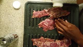 Now is grilling season over let's broil in grill upside down inside
our ovens this method so easy and the food has that amazing taste of
being cooked insi...