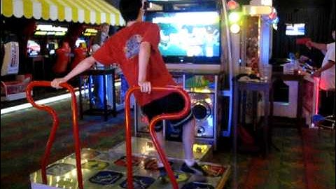 crazy DDrmax guy at dave and busters
