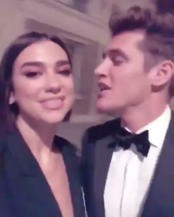 Dua Lipa Kissing in Paris!!!!