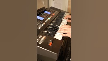 Having Fun - My Own Dance Track On The Roland E-A7 Keyboard #rolandea7  #keyboardmusic