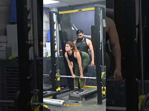 Watch kritika malik 🤘🏋🏻♂️ @armaan malik gym time family fitness on YouTube Watch kritika malik 🤘🏋🏻♂️ @armaan malik gym time family fitness on YouTube