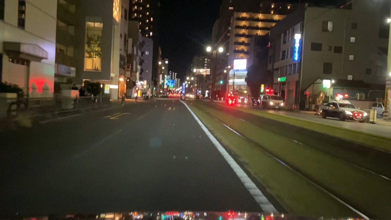 【交通事故】都通電停交差点 パトカー4台臨場 鹿児島県警西署