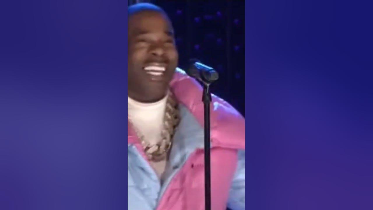 Busta Rhymes performance with his children (so sweet) Busta Rhymes performance with his children (so sweet)