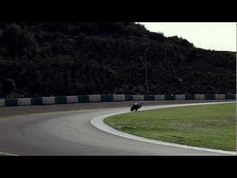 Video: Superbikes 2013: BMW peyk komandasında iştirakını azaldır