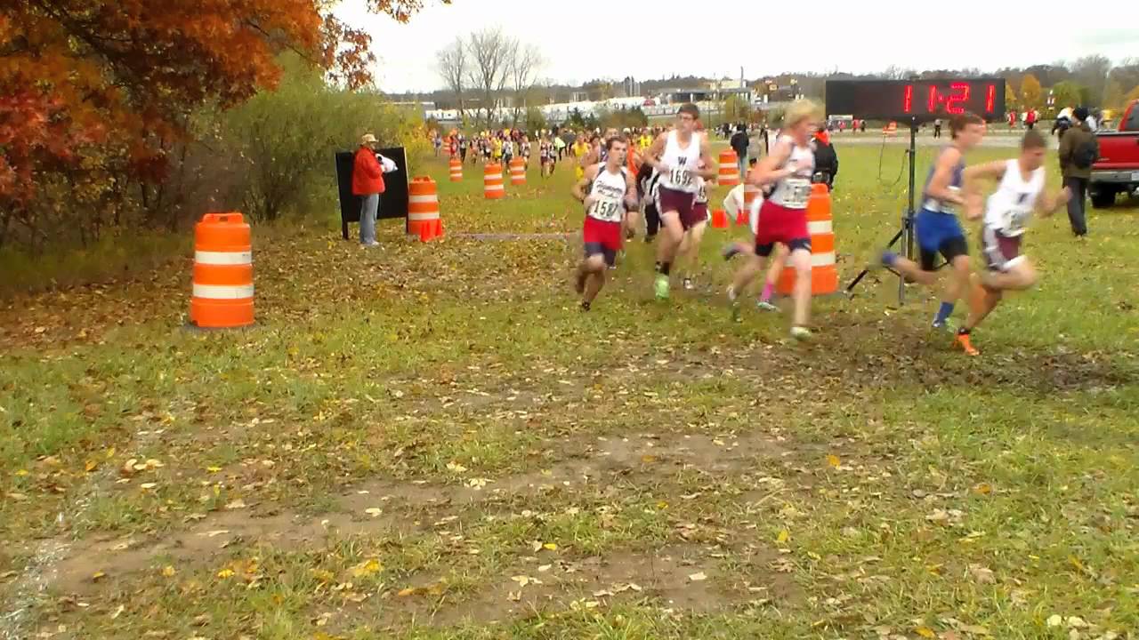 2013 MHSAA LP Cross Country State Finals D3 Boys at the 2 Mile mark ...
