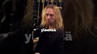 Anssi Kela näyttää, miten saat biisiin aidot rummut ilman rumpusettiä