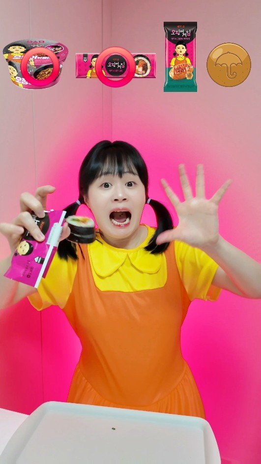 아픈 이모티콘먹방??Sick emoticon mukbang #funny #shorts
