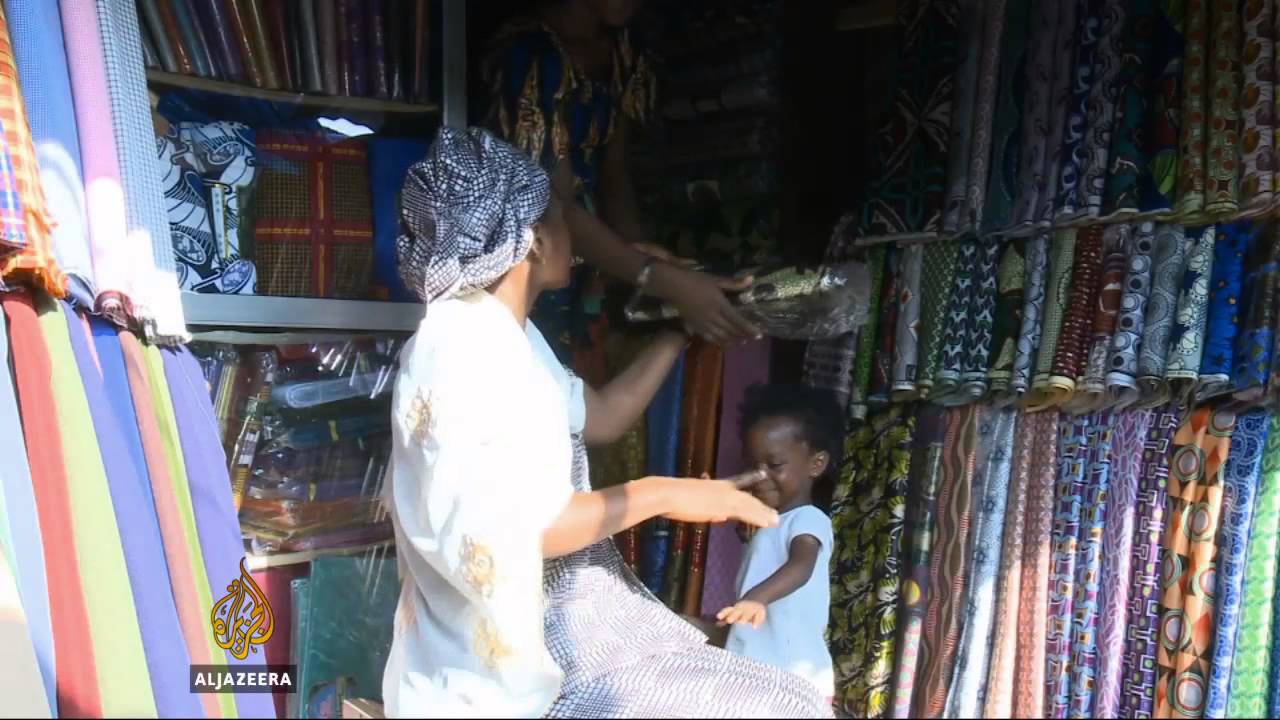 يتعافى الاقتصاد النيجيري أيضاً من آثار وباء الإيبولا.
