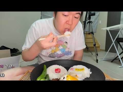 햇반 vs 오뚜기밥 (+수제 <strong>함박스테이크</strong>)