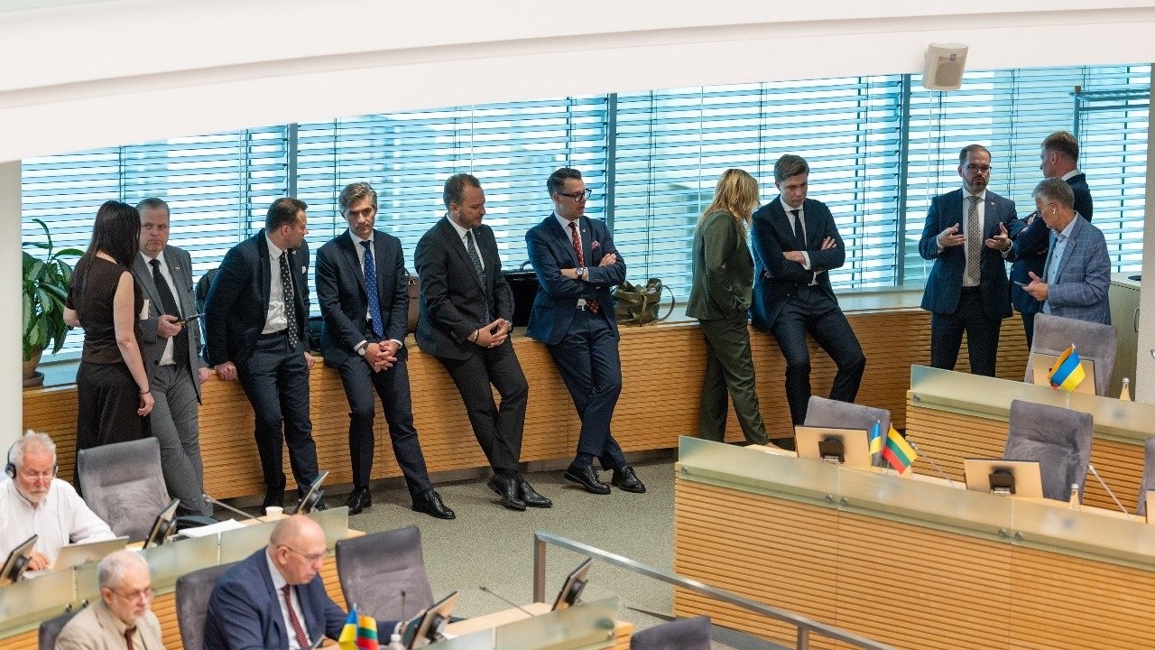 Nemato sklandaus Vyriausybės programos proceso: dalis ministrų nėra pridėję rankos