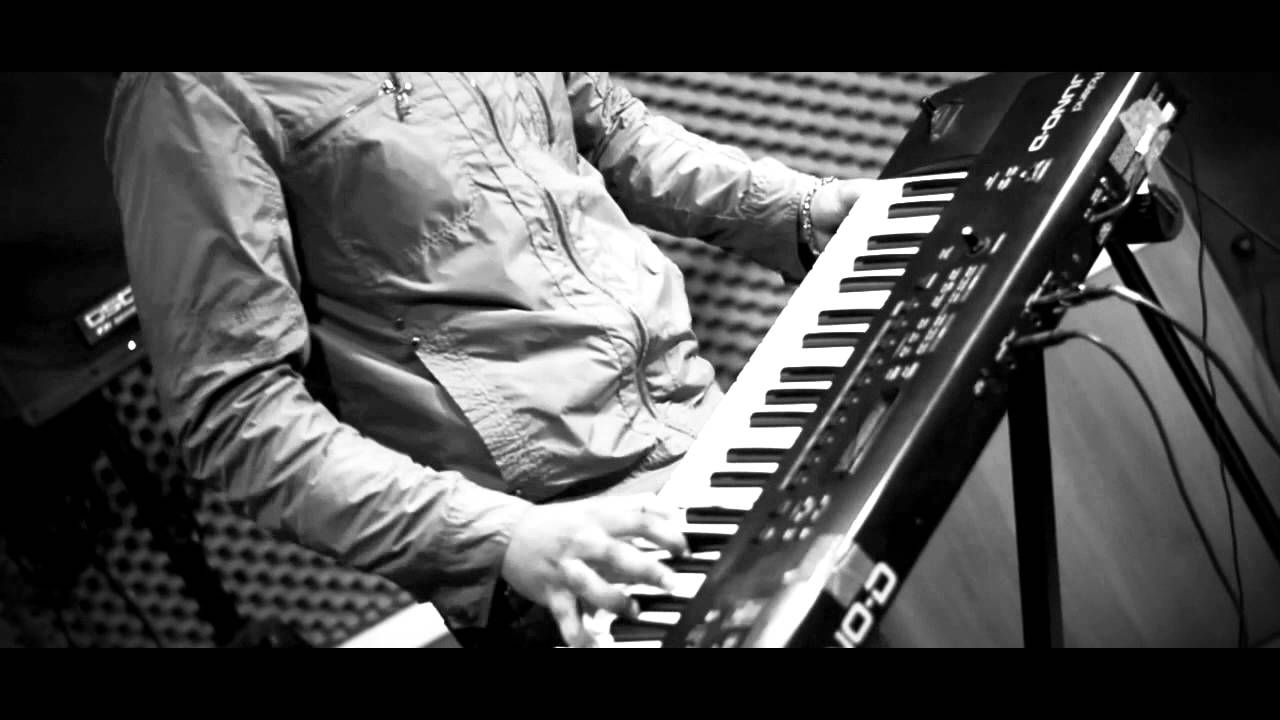 Obejrzyj 00:00 - Hope (Official webclip) w YouTube Obejrzyj 00:00 - Hope (Official webclip) w YouTube